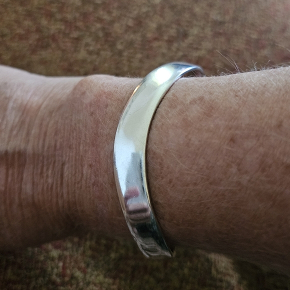 Vintage Sterling Silver cuff - Picture 7 of 7